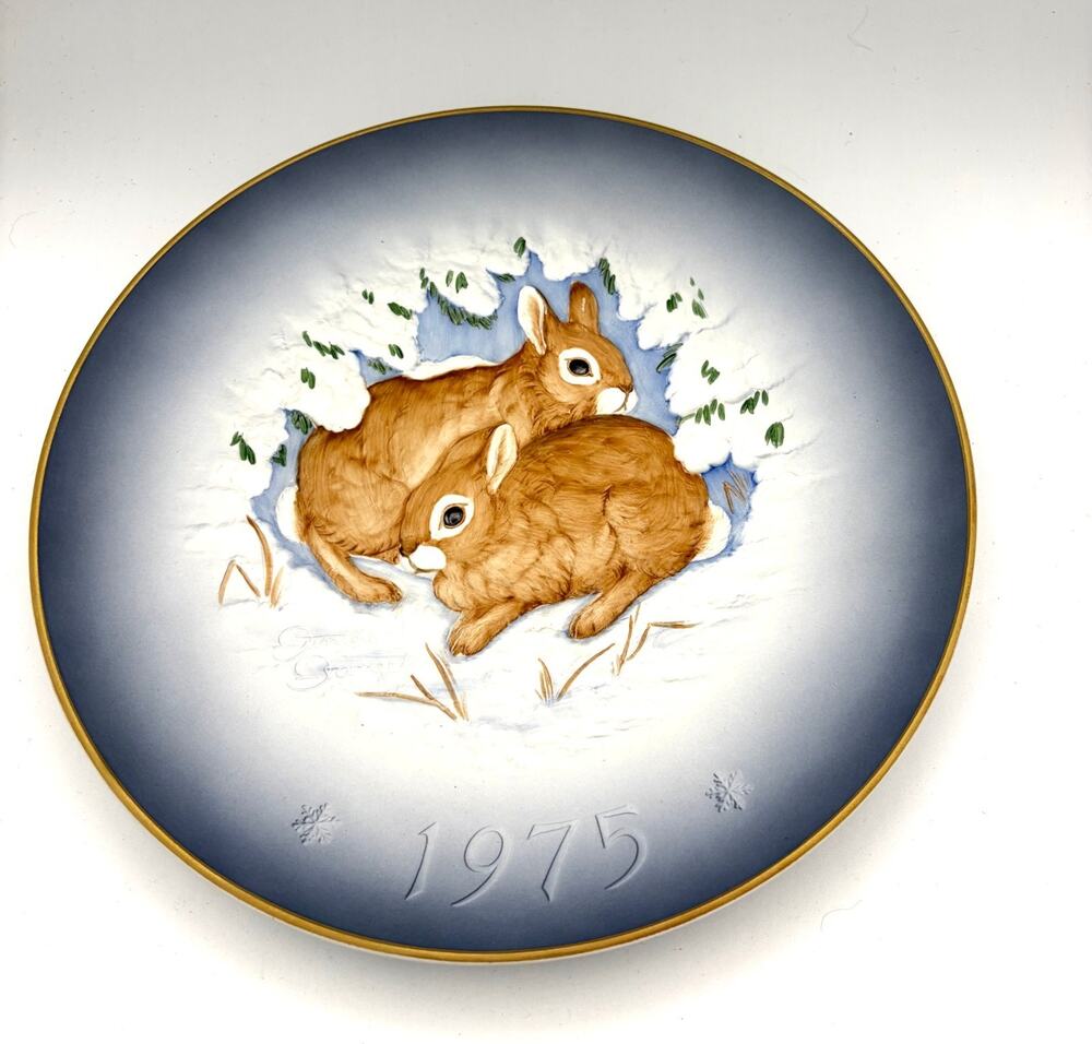 1975 Hutschenreuther Annual plate, Rabbits